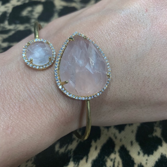 Jewelry - Beautiful rose quartz bracelet. Adjustable